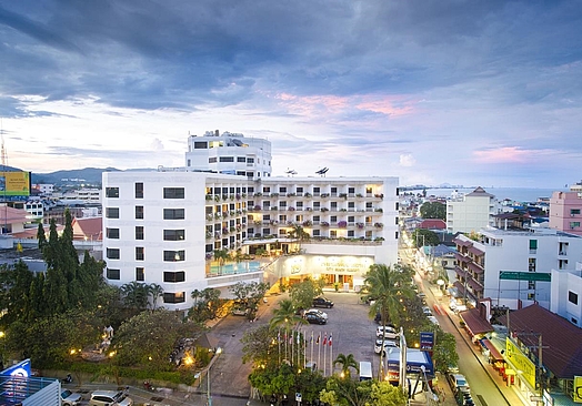 City Beach Resort Hua Hin | Golf i Thailand