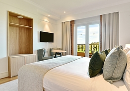 Dolce By Wyndham CampoReal Lisboa