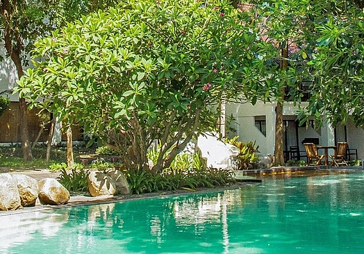 Woodlands Hotel & Resort
