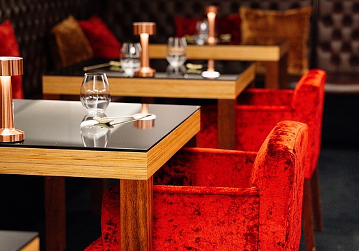 Wine & Books by the Sea