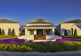 Las Colinas Golf & Country Club