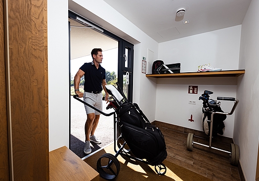 Diamond Country Club