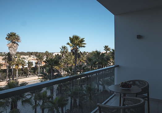 Wine & Books by the Sea
