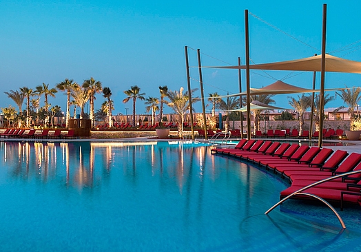 Abu Dhabi Golf Resort by Vogo