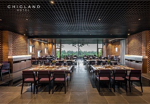 Chicland Hotel