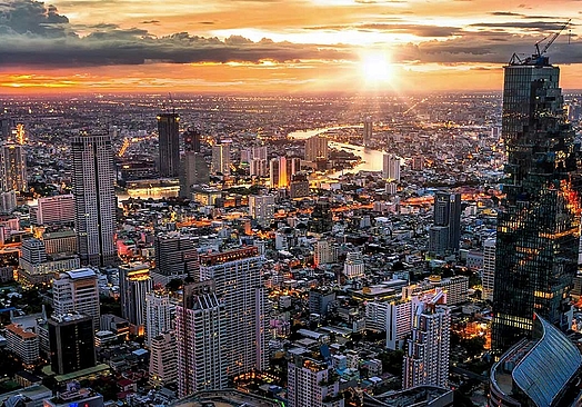 Furama Hotel Silom Bangkok | Golf i Thailand