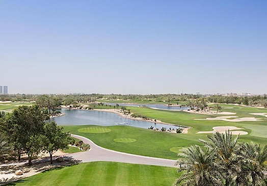 Abu Dhabi Golf Resort by Vogo