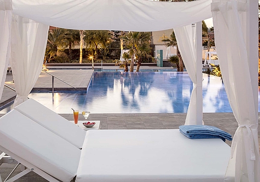 Aqua Hotel Silhouette & Spa