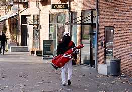 YARDS Urban Golf Lounge