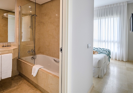 Las Colinas Golf & Country Club