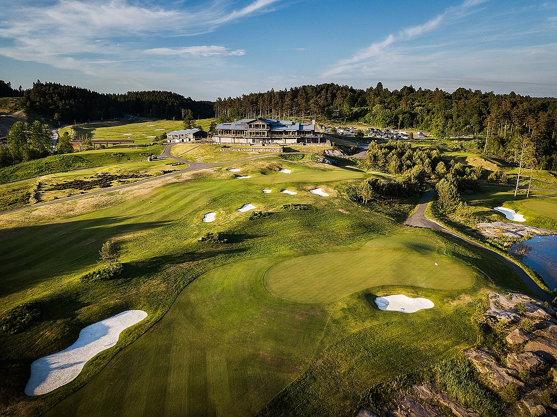 Hills Golf & Sports Club