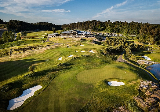 Hills Golf & Sports Club