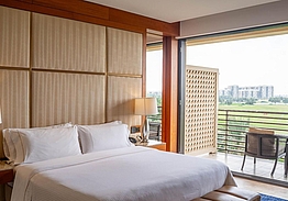 Abu Dhabi Golf Resort by Vogo