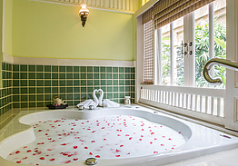 Wora Bura Hua Hin Resort & Spa | Golf i Thailand