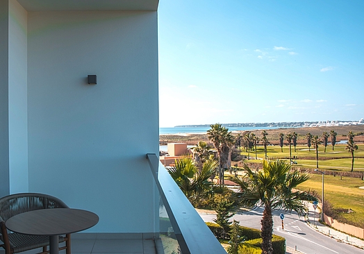 Wine & Books by the Sea