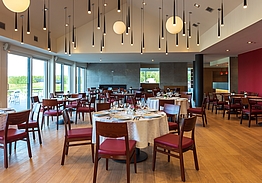 Modry Las Golf Resort | Golf i Polen