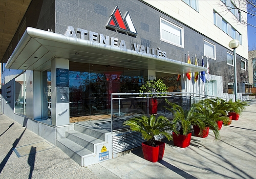 Aparthotel Atenea Valles | Golf i Barcelona