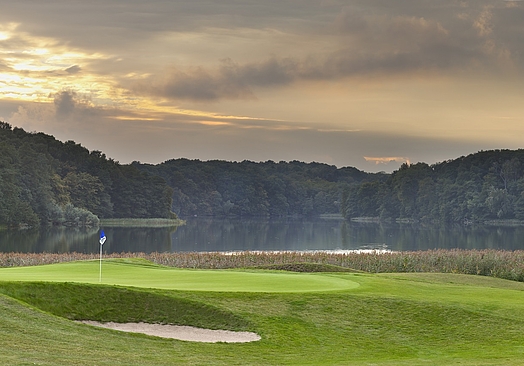 Modry Las Golf Resort | Golf i Polen