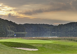 Modry Las Golf Resort | Golf i Polen