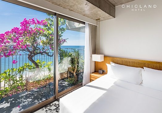 Chicland Hotel