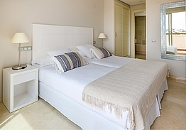 Las Colinas Golf & Country Club