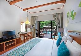 Woodlands Hotel & Resort