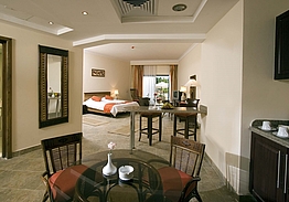 Swiss Inn Pyramids Golf