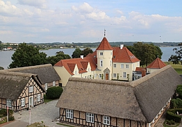 Gl. Avernæs Sinatur Hotel & Konference