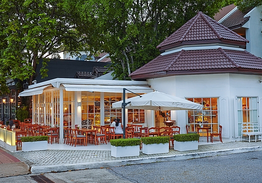 Woodlands Hotel & Resort