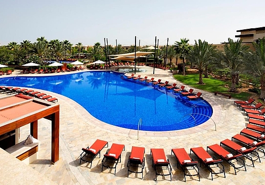 Abu Dhabi Golf Resort by Vogo