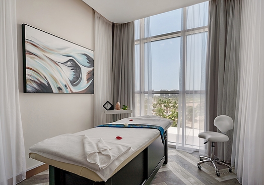 Radisson Hotel Dubai DAMAC Hills