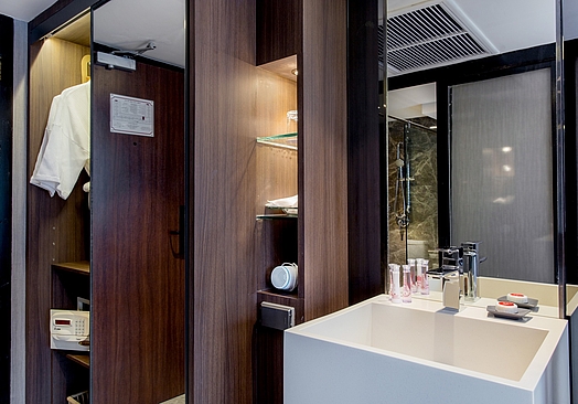 Ramada Plaza by Wyndham Bangkok Menam Riverside