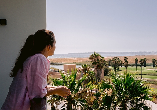 Wine & Books by the Sea