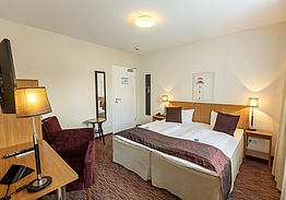 Comfort Hotel tom Kyle