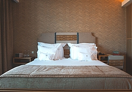 Wine & Books by the Sea