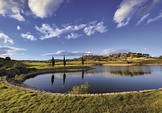 Las Colinas Golf & Country Club