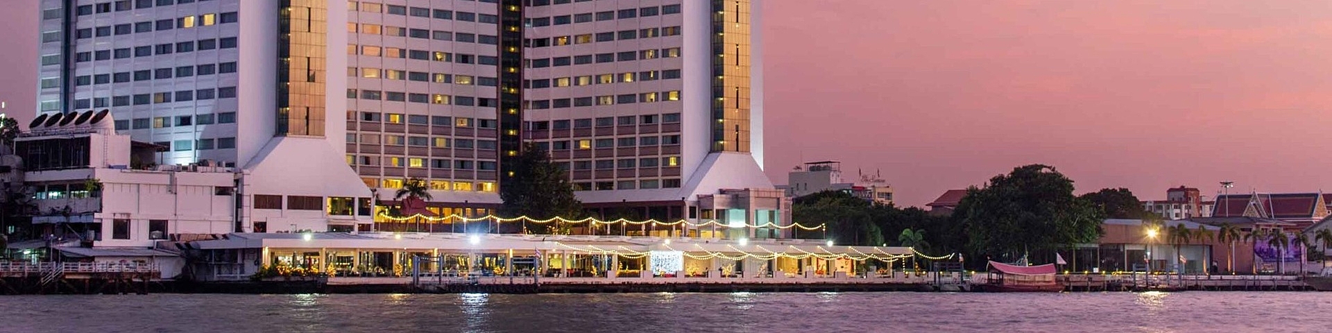 Ramada Plaza by Wyndham Bangkok Menam Riverside