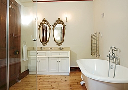 Roosenwijn Guest House