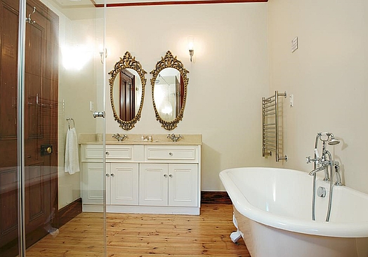 Roosenwijn Guest House