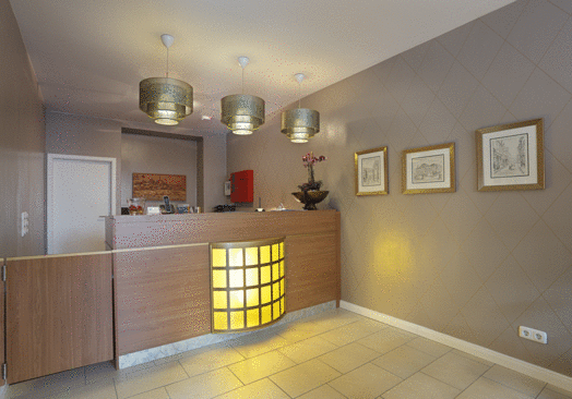 Comfort Hotel tom Kyle