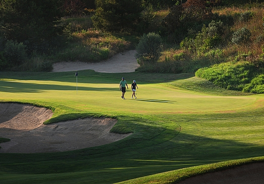 INFINITUM | Hills Course