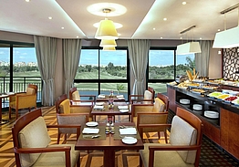 Hilton Pyramids Golf