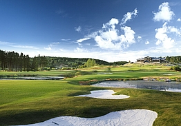 Hills Golf & Sports Club