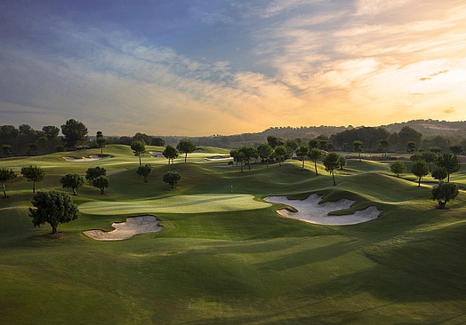 Las Colinas Golf & Country Club