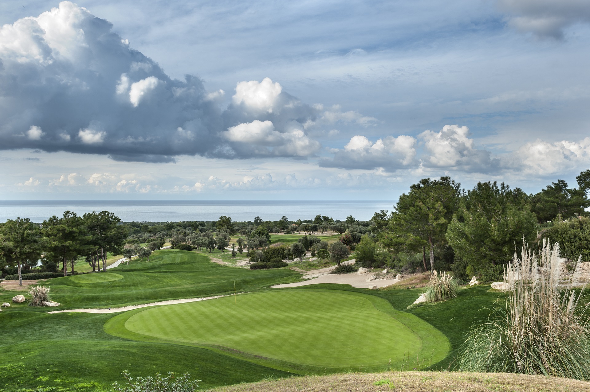 Korineum Golf & Beach Resort