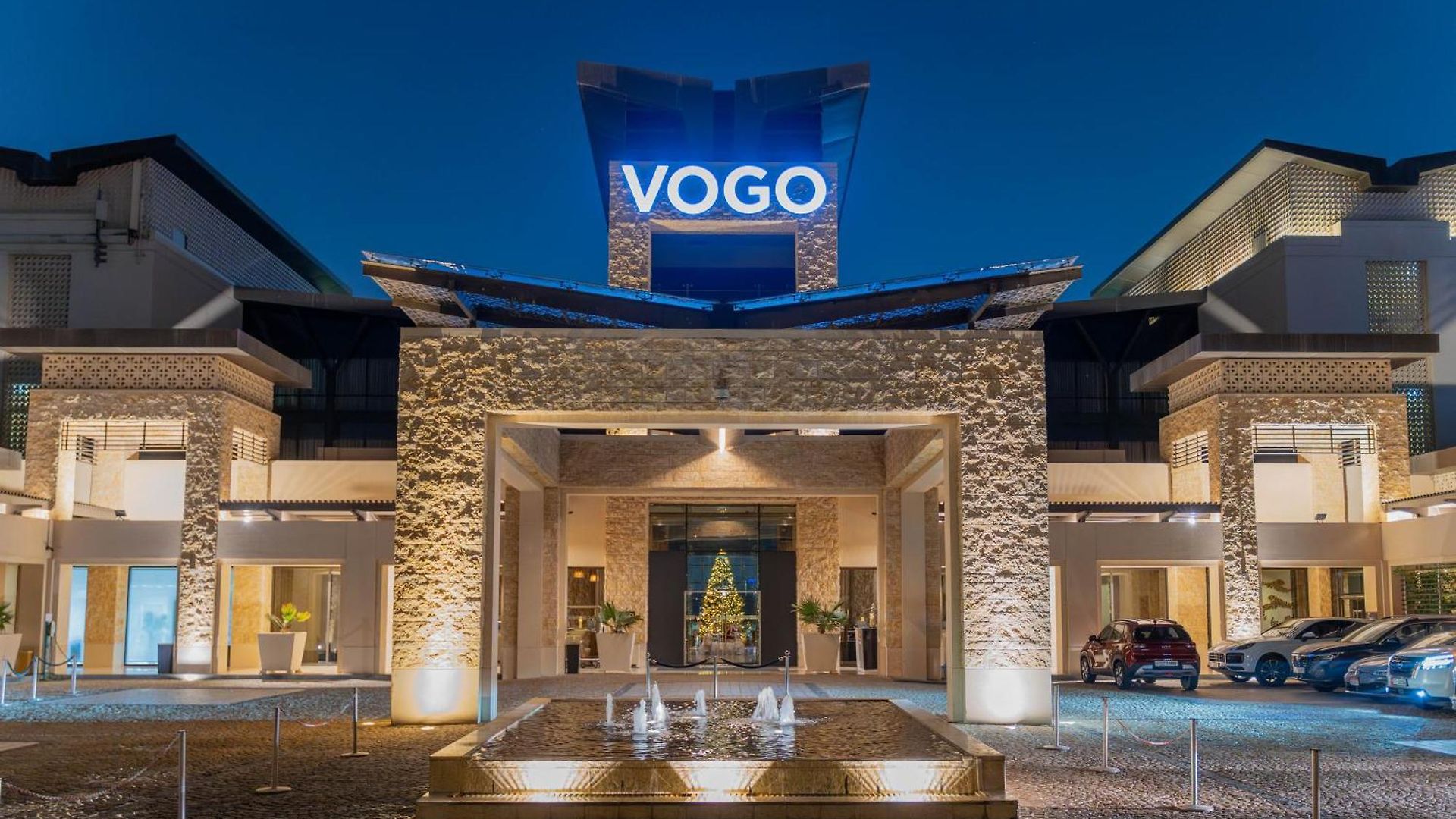 Abu Dhabi Golf Resort by Vogo