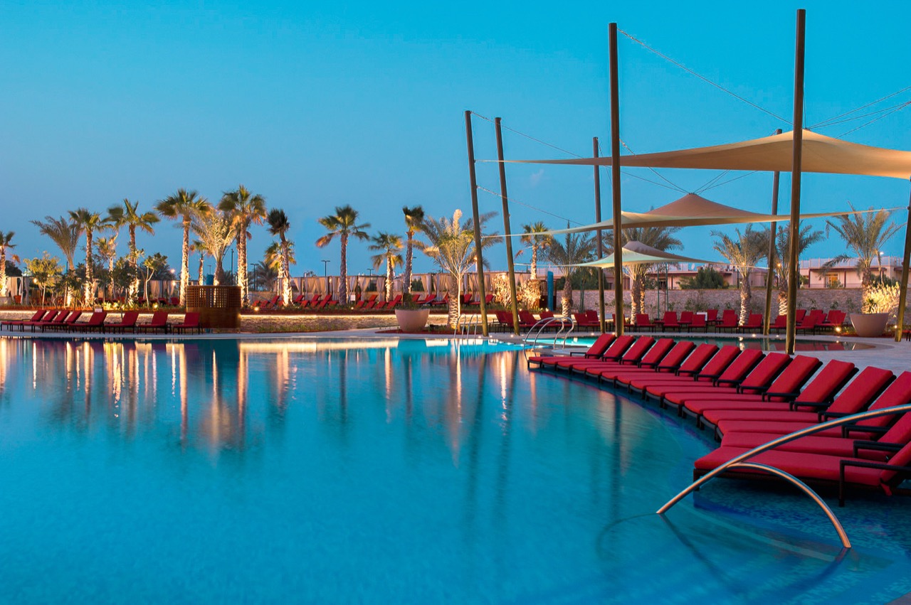 Abu Dhabi Golf Resort by Vogo