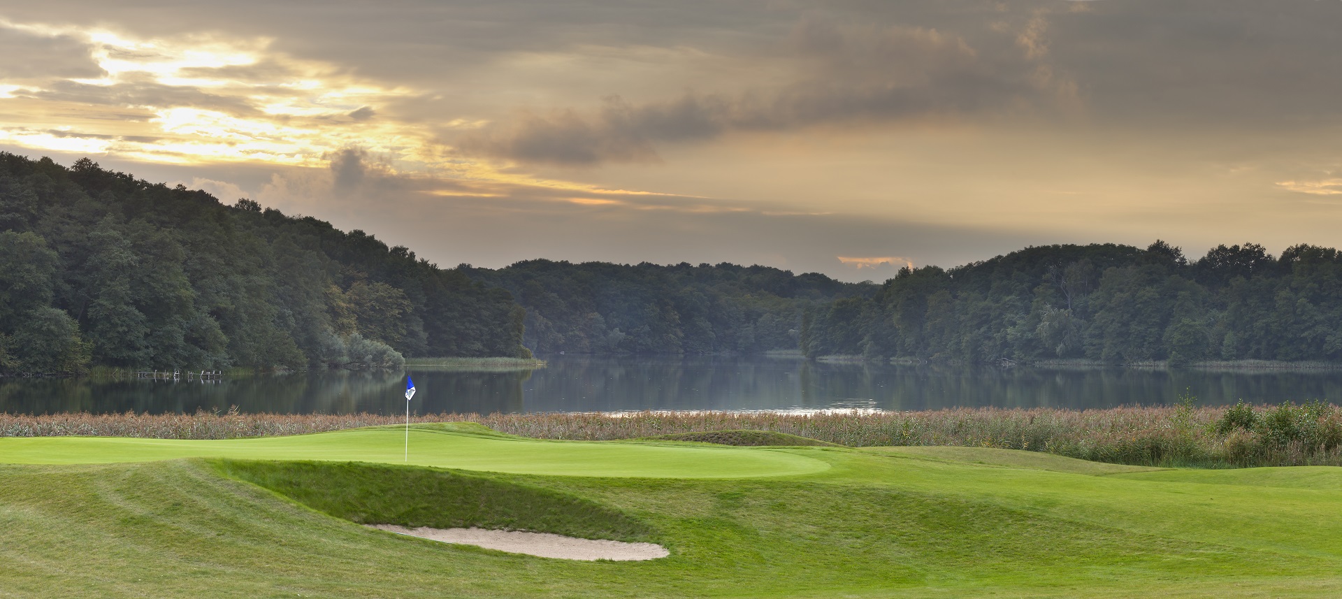 Modry Las Golf Resort | Golf i Polen