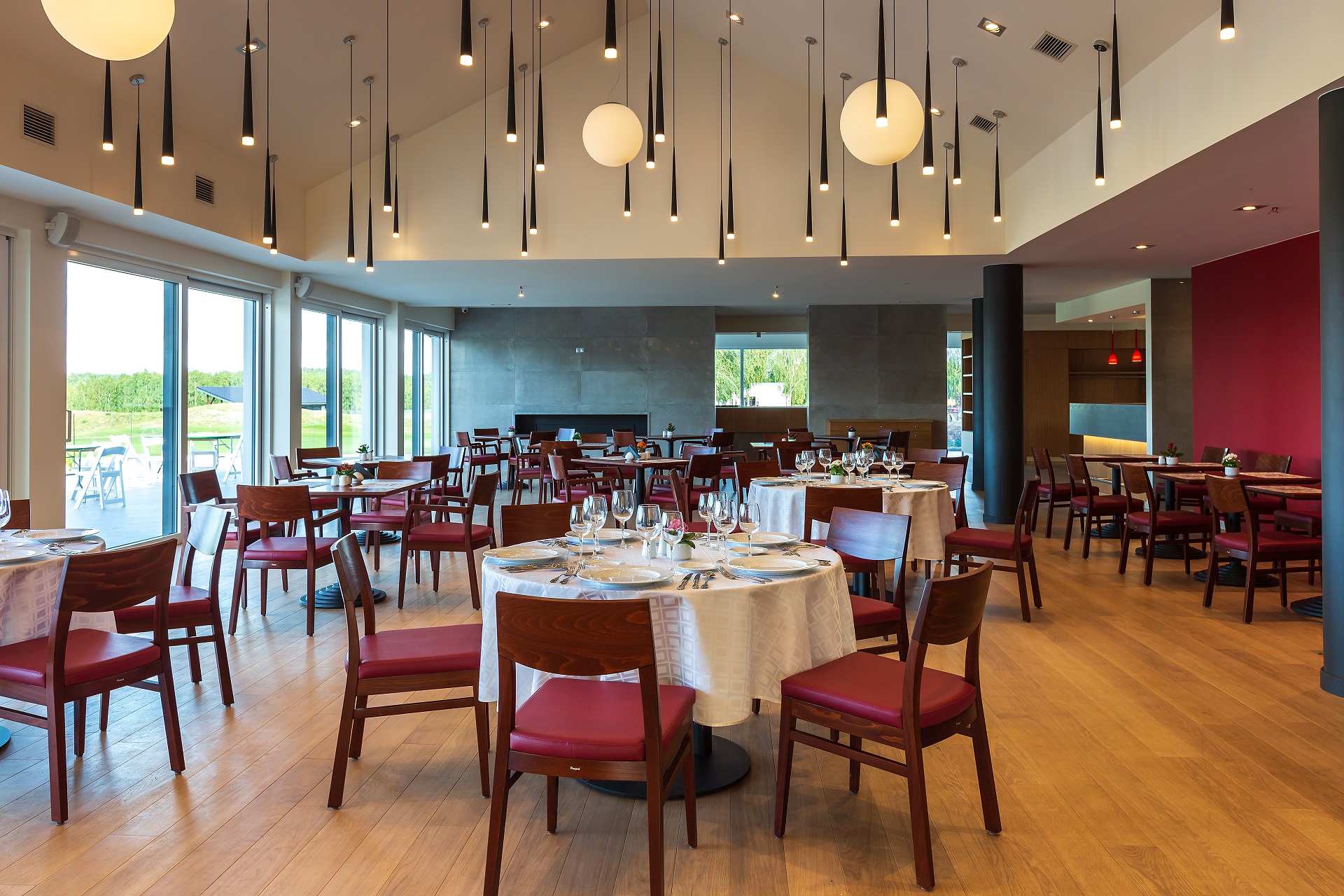 Modry Las Golf Resort | Golf i Polen