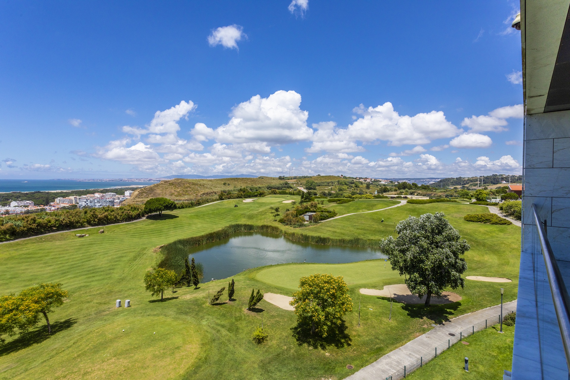 Crowne Plaza Caparica Lisbon